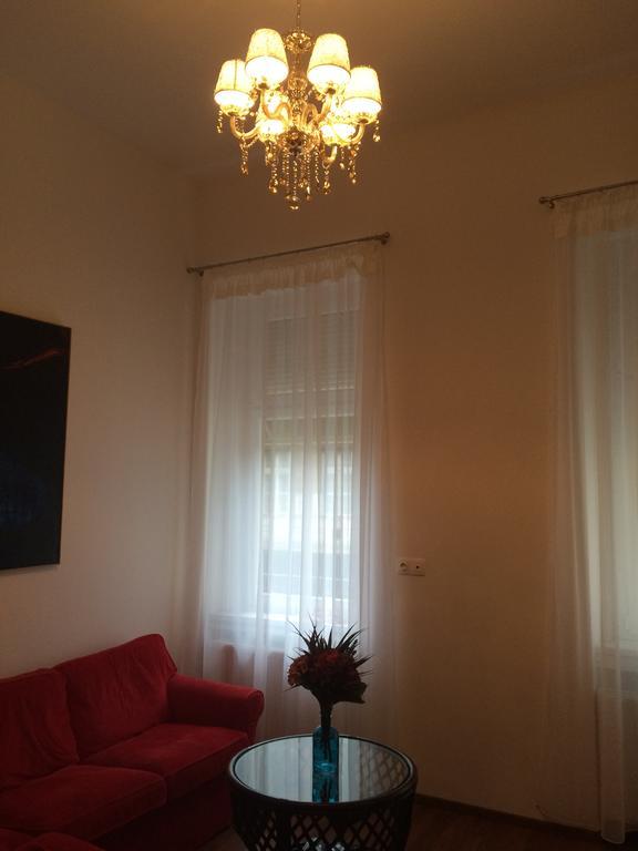 Julia'S Home Budapest Exterior photo